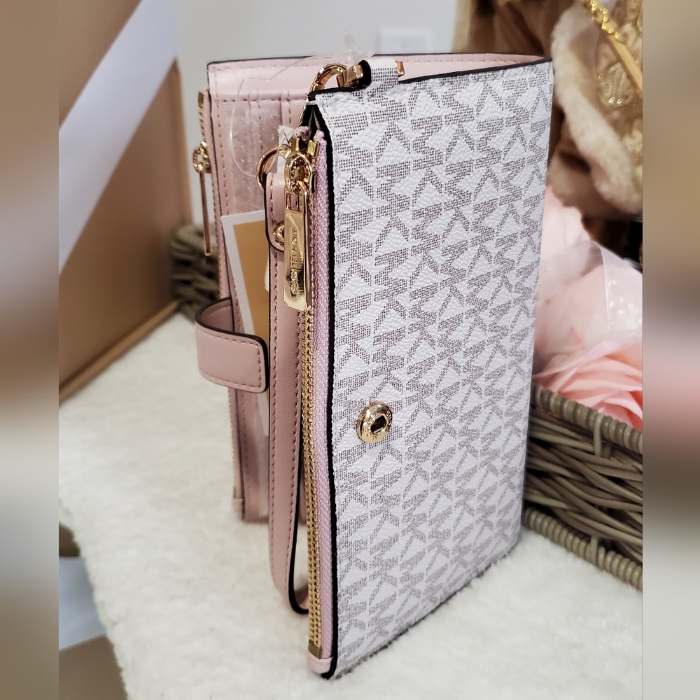 Michael Kors Wallet Vanilla Pink - Picture 8 of 9